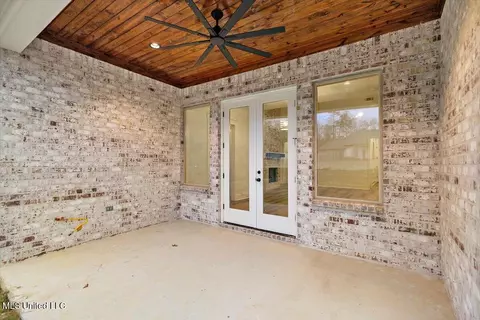 Exterior - 218 Bronson Bnd, Flowood, MS 39232 photo 4 of 7