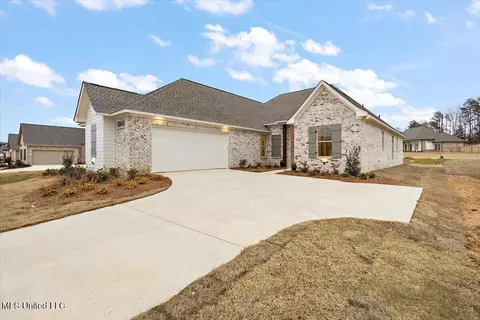 Exterior - 218 Bronson Bnd, Flowood, MS 39232 photo 3 of 7