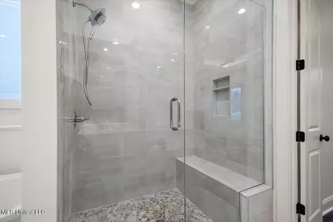 Bath - 218 Bronson Bnd, Flowood, MS 39232 photo 3 of 5