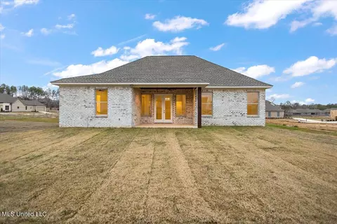 Exterior - 218 Bronson Bnd, Flowood, MS 39232 photo 7 of 7
