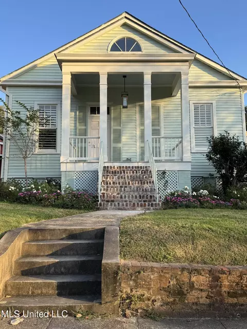 417 S Commerce St, Natchez, MS 39120