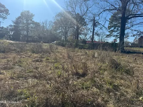 522 W Northside Dr, Jackson, MS 39206 photo 1
