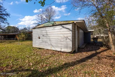 Exterior - 1399 Dorgan St, Jackson, MS 39204 photo 4 of 5