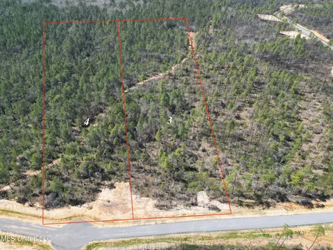 3 Whitfield Drive, Kiln, MS 39556