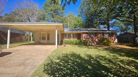 203 Southern St, Senatobia, MS 38668