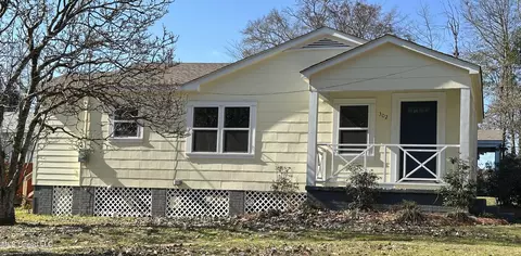 302 SW 4th Ave, Magee, MS 39111