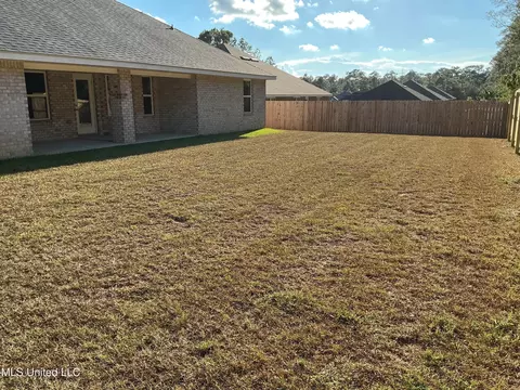 6256 Emerald Lake Dr, Biloxi, MS 39532 photo 17