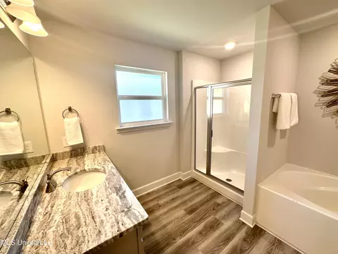 6256 Emerald Lake Dr, Biloxi, MS 39532 photo 12