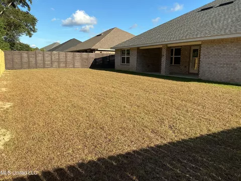 6256 Emerald Lake Dr, Biloxi, MS 39532 photo 18