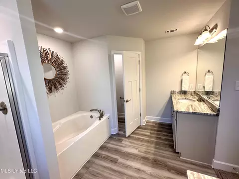 6256 Emerald Lake Dr, Biloxi, MS 39532 photo 13