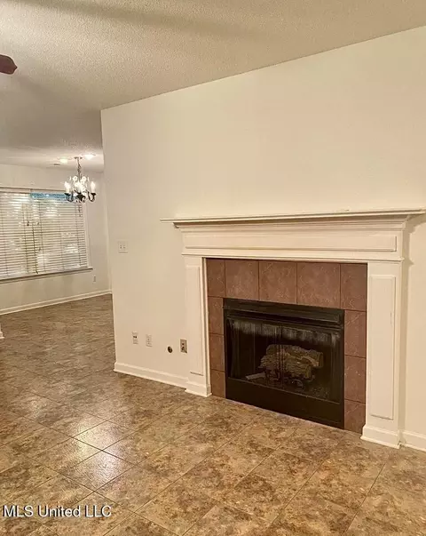 1860 N Timber Way, Hernando, MS 38632 photo 6