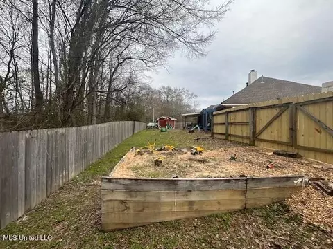 Exterior - 505 Pear Orchard Dr, Brandon, MS 39042 photo 5 of 6