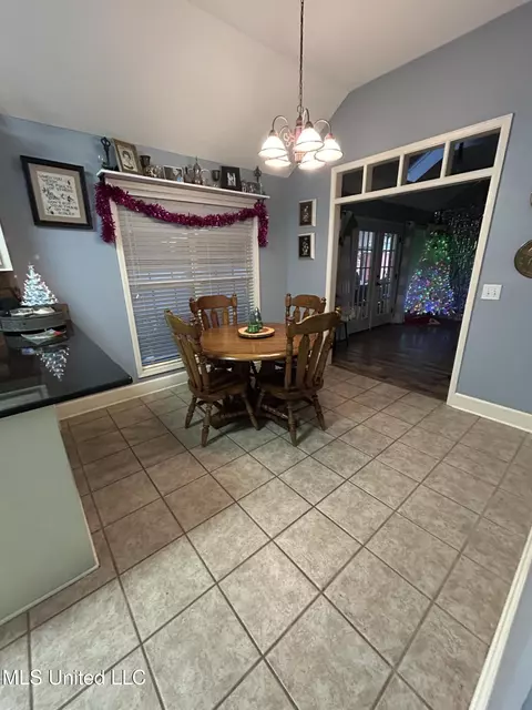 Dining - 505 Pear Orchard Dr, Brandon, MS 39042 photo 1 of 1