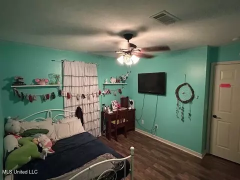 Bedroom - 505 Pear Orchard Dr, Brandon, MS 39042 photo 5 of 7