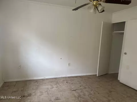 Bedroom - 5328 Queen Christina Ln, Jackson, MS 39209 photo 4 of 6