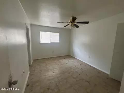 Bedroom - 5328 Queen Christina Ln, Jackson, MS 39209 photo 3 of 6