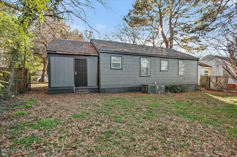 Exterior - 220 Stonewall St, Jackson, MS 39216 photo 7 of 7