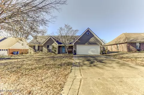 Exterior - 6665 Sassafras St, Olive Branch, MS 38654 photo 6 of 7