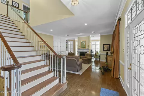 Entry Way - 1 Pond Side Dr, Jackson, MS 39211 photo 3 of 9