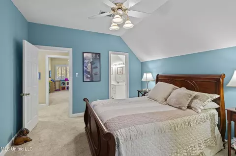 Bedroom - 1 Pond Side Dr, Jackson, MS 39211 photo 5 of 5