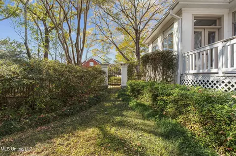 Exterior - 1 Pond Side Dr, Jackson, MS 39211 photo 12 of 17