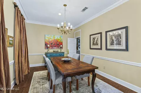 Dining - 1 Pond Side Dr, Jackson, MS 39211 photo 3 of 3
