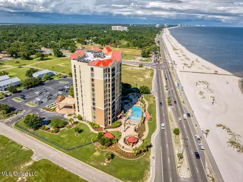 1200 Beach Dr #401, Gulfport, MS 39507