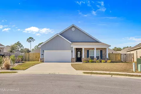 1009 Kittiwake Cv, Ocean Springs, MS 39564