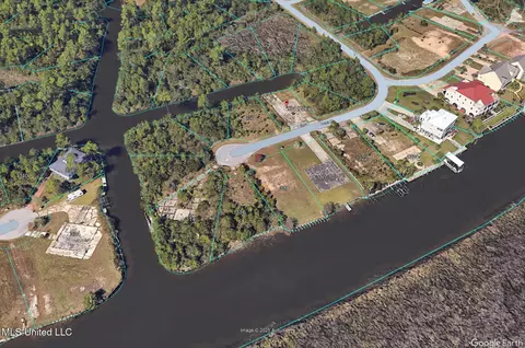 134 Poki Pl, Diamondhead, MS 39525