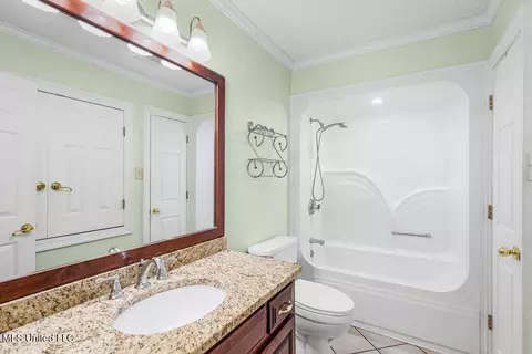 Bath - 113 N Mcgregor St, Wiggins, MS 39577 photo 3 of 6