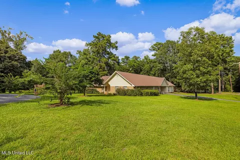 Exterior - 113 N Mcgregor St, Wiggins, MS 39577 photo 2 of 10