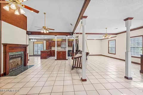 Living - 113 N Mcgregor St, Wiggins, MS 39577 photo 1 of 4