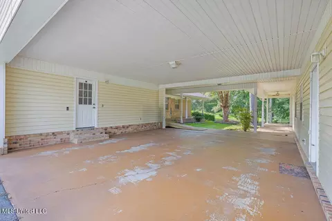 Exterior - 113 N Mcgregor St, Wiggins, MS 39577 photo 5 of 10