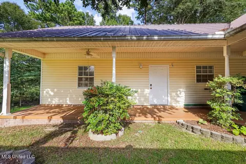 Exterior - 113 N Mcgregor St, Wiggins, MS 39577 photo 9 of 10
