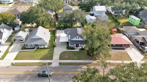 View/Area - 115 W Third St, Long Beach, MS 39560 photo 7 of 18