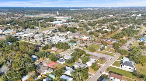 View/Area - 115 W Third St, Long Beach, MS 39560 photo 15 of 18