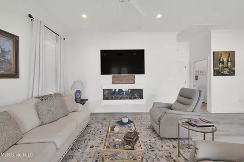 Living - 115 W Third St, Long Beach, MS 39560 photo 4 of 4