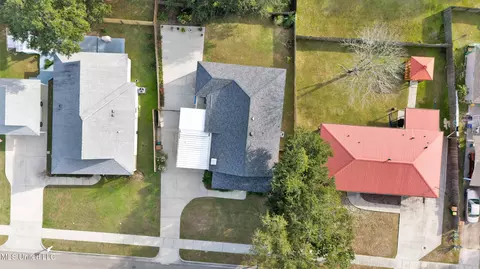 View/Area - 115 W Third St, Long Beach, MS 39560 photo 6 of 18