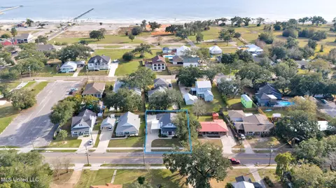 View/Area - 115 W Third St, Long Beach, MS 39560 photo 1 of 18