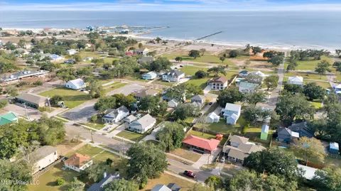 View/Area - 115 W Third St, Long Beach, MS 39560 photo 8 of 18