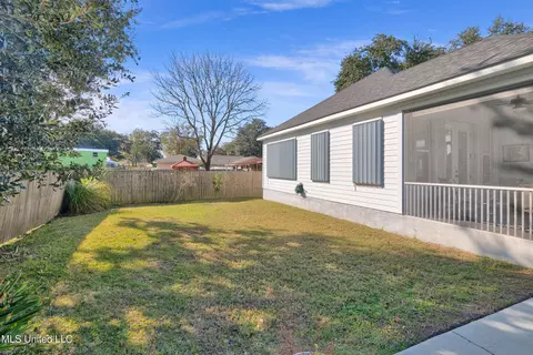 Exterior - 115 W Third St, Long Beach, MS 39560 photo 10 of 14