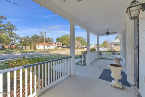 Exterior - 115 W Third St, Long Beach, MS 39560 photo 2 of 14