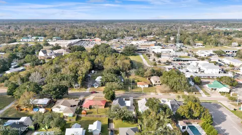 View/Area - 115 W Third St, Long Beach, MS 39560 photo 11 of 18