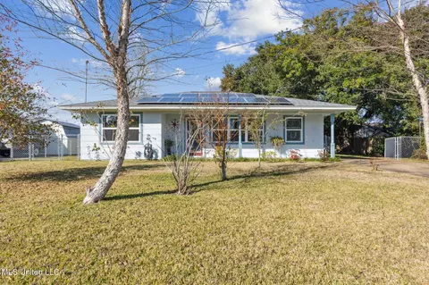 319 Meadow Wood Cir, Long Beach, MS 39560