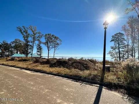 111 N Natchez Dr, Madison, MS 39110