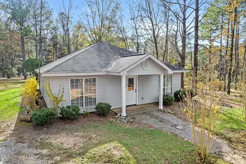 119 Sumrall Rd, Sumrall, MS 39482