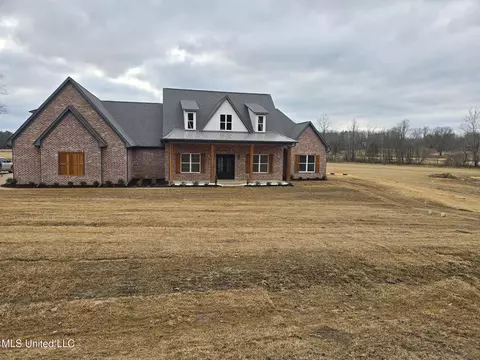 14833 Fairview Rd, Byhalia, MS 38611