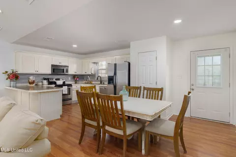Dining - 269 Geiger Rd, Lucedale, MS 39452 photo 1 of 1