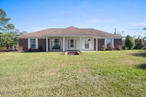269 Geiger Rd, Lucedale, MS 39452