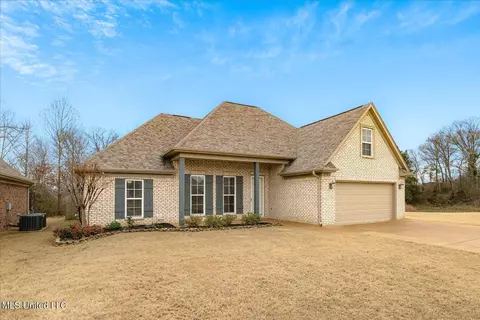 3796 E Dawnwood Cir, Southaven, MS 38672